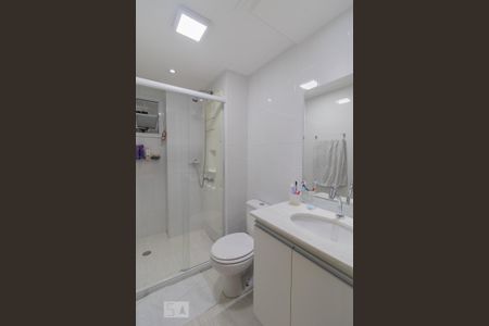Banheiro de apartamento para alugar com 3 quartos, 65m² em Carandiru, São Paulo