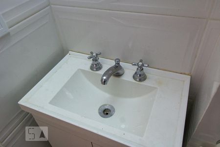 Banheiro Social de apartamento à venda com 2 quartos, 75m² em Grajaú, Rio de Janeiro