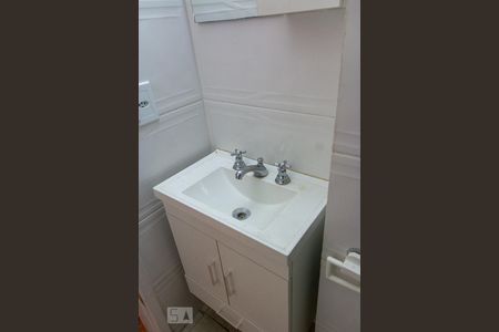 Banheiro Social de apartamento à venda com 2 quartos, 75m² em Grajaú, Rio de Janeiro