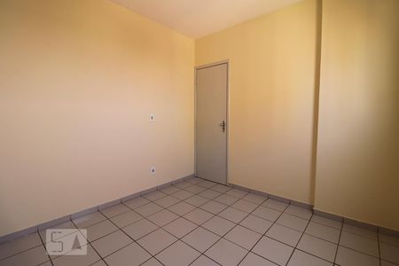 Quarto 1 de apartamento para alugar com 3 quartos, 70m² em Setor Bela Vista, Goiânia