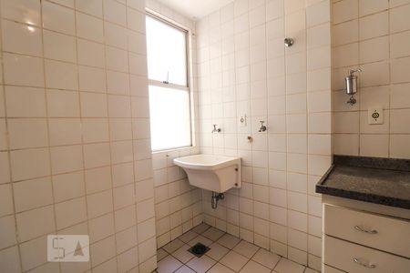 Apartamento para alugar com 70m², 3 quartos e 1 vagaÁrea de Serviço