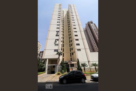 Apartamento para alugar com 70m², 3 quartos e 1 vagaFachada