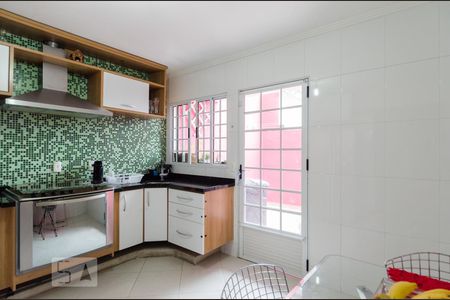 Casa à venda com 85m², 2 quartos e 1 vaga Casa à venda com 85m², 2 quartos e 1 vagaCozinha