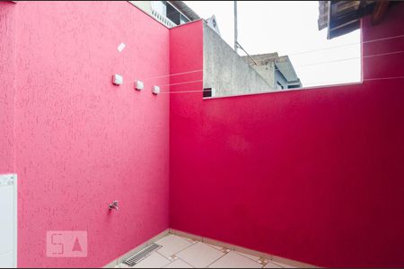 Casa à venda com 85m², 2 quartos e 1 vaga Casa à venda com 85m², 2 quartos e 1 vagaQuintal