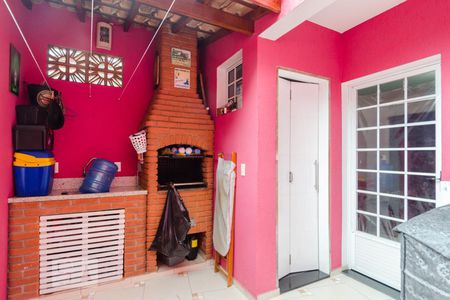 Casa à venda com 85m², 2 quartos e 1 vaga Casa à venda com 85m², 2 quartos e 1 vagaChurrasqueira