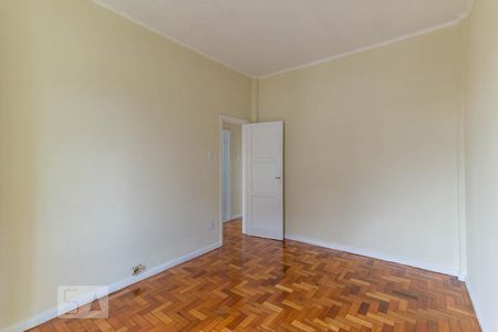 Quarto 1 de apartamento para alugar com 2 quartos, 70m² em Higienópolis, Rio de Janeiro