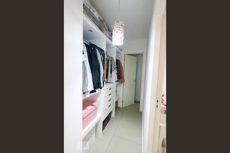 Corredor  de apartamento à venda com 3 quartos, 70m² em Vila Homero Thon, Santo André