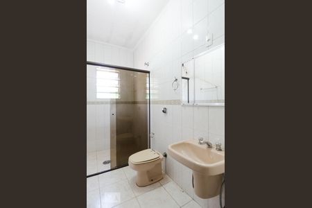 Banheiro de casa para alugar com 2 quartos, 86m² em Paulicéia, São Bernardo do Campo