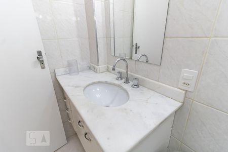 Apartamento para alugar com 67m², 2 quartos e 1 vaga Apartamento para alugar com 67m², 2 quartos e 1 vagaBanheiro