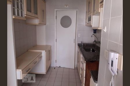 Apartamento à venda com 115m², 3 quartos e 2 vagas Apartamento à venda com 115m², 3 quartos e 2 vagascozinha