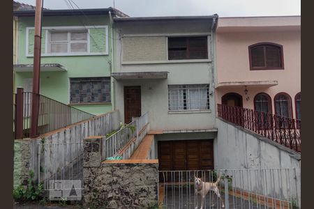 Casa à venda com 147m², 3 quartos e 2 vagas Casa à venda com 147m², 3 quartos e 2 vagasFrente Imóvel