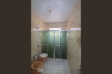 Casa à venda com 147m², 3 quartos e 2 vagas Casa à venda com 147m², 3 quartos e 2 vagasBanheiro