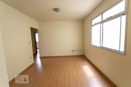 Apartamento para alugar com 3 quartos, 70m² em Palmares, Belo Horizonte