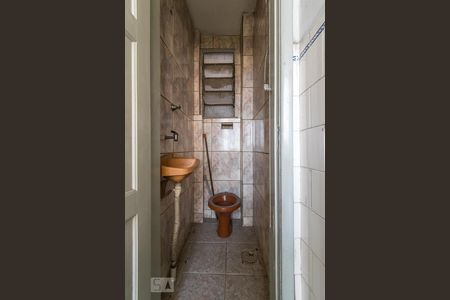 Apartamento para alugar com 80m², 2 quartos e sem vagaBanheiro de Serviço