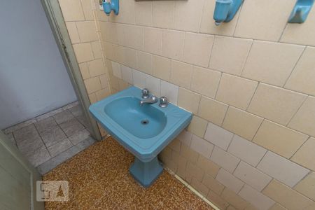 Apartamento para alugar com 80m², 2 quartos e sem vagaBanheiro