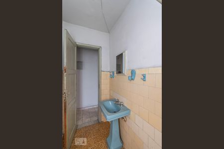 Apartamento para alugar com 80m², 2 quartos e sem vagaBanheiro