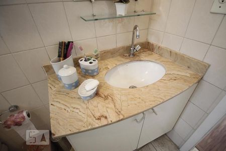 Apartamento à venda com 65m², 2 quartos e 1 vagaBanheiro