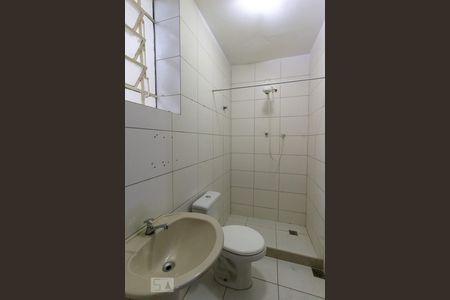 Casa à venda com 300m², 8 quartos e 2 vagas Casa à venda com 300m², 8 quartos e 2 vagasBanheiro Corredor