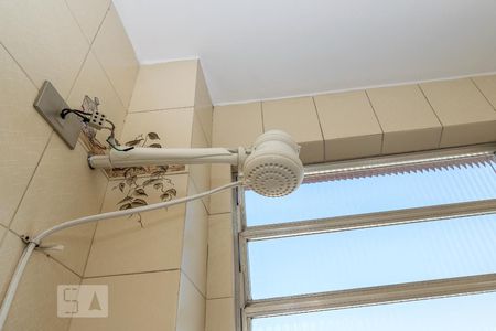 Apartamento à venda com 170m², 3 quartos e 3 vagasBanheiro da Suíte 2 - Chuveiro elétrico