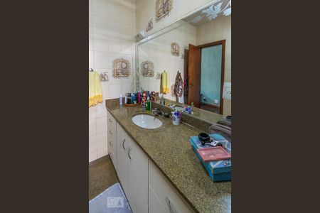 Apartamento à venda com 170m², 3 quartos e 3 vagasBanheiro da Suíte 1