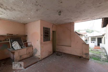 Casa à venda com 333m², 3 quartos e 2 vagasQuintal