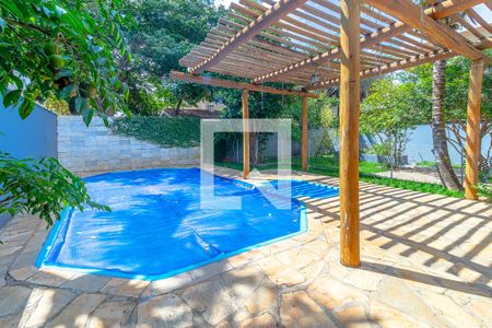 Casa de condomínio para alugar com 243m², 4 quartos e 4 vagasPiscina Privativa