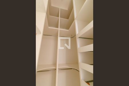 Casa de condomínio para alugar com 243m², 4 quartos e 4 vagasQuarto 5 - Suíte Master