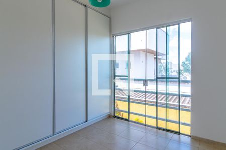 Casa de condomínio para alugar com 243m², 4 quartos e 4 vagasQuarto 4 - Suíte Americana