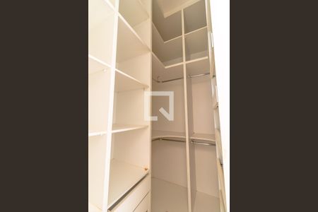 Casa de condomínio para alugar com 243m², 4 quartos e 4 vagasQuarto 5 - Suíte Master