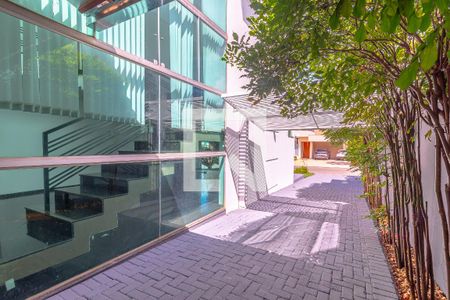 Casa de condomínio para alugar com 243m², 4 quartos e 4 vagasGaragem