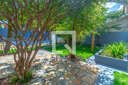 Casa de condomínio para alugar com 243m², 4 quartos e 4 vagasQuintal