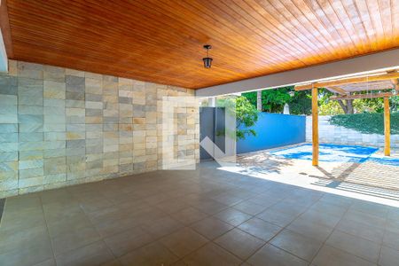 Casa de condomínio para alugar com 243m², 4 quartos e 4 vagasEspaço Gourmet