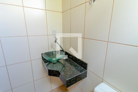 Casa de condomínio para alugar com 243m², 4 quartos e 4 vagasLavabo