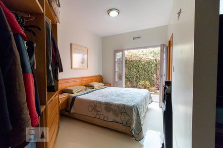 Casa à venda com 326m², 3 quartos e 6 vagasQuarto 2 suíte