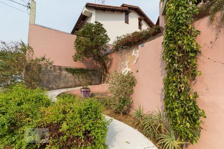 Casa à venda com 326m², 3 quartos e 6 vagasEntrada da casa