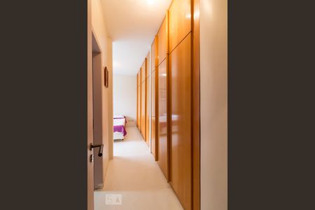 Casa à venda com 326m², 3 quartos e 6 vagasQuarto 1 suíte