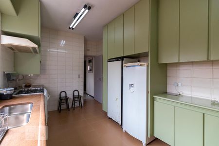 Casa à venda com 326m², 3 quartos e 6 vagasCozinha