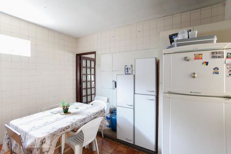 Casa à venda com 250m², 6 quartos e 3 vagasCozinha