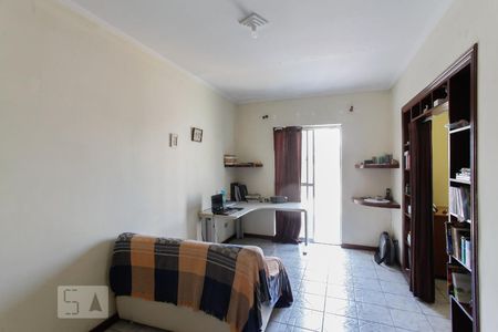 Casa à venda com 250m², 6 quartos e 3 vagasQuarto 4