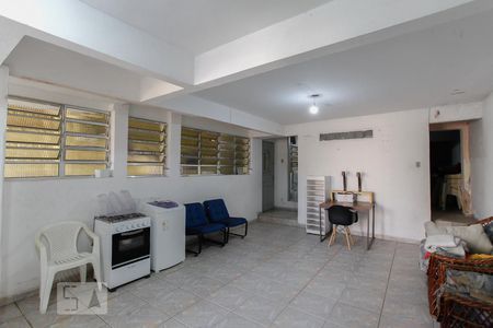 Casa à venda com 250m², 6 quartos e 3 vagasSalão