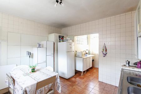 Casa à venda com 250m², 6 quartos e 3 vagasCozinha