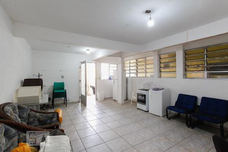 Casa à venda com 250m², 6 quartos e 3 vagasSalão