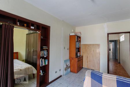 Casa à venda com 250m², 6 quartos e 3 vagasQuarto 4