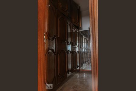 Apartamento à venda com 240m², 3 quartos e 3 vagasCloset