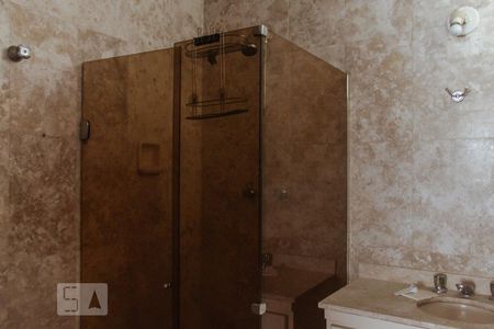 Apartamento à venda com 240m², 3 quartos e 3 vagasBanheiro