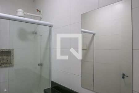 Banheiro de apartamento para alugar com 1 quarto, 32m² em Luz, São Paulo