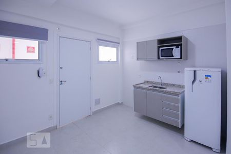 Cozinha de apartamento para alugar com 1 quarto, 35m² em Luz, São Paulo