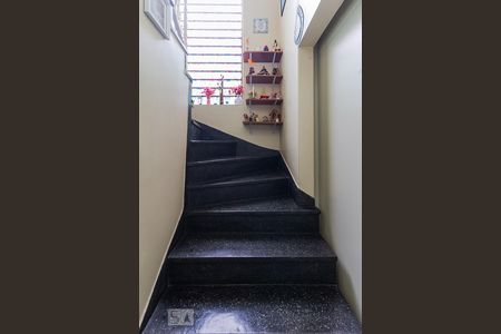 Escada de casa à venda com 3 quartos, 140m² em Vila Olímpia, São Paulo