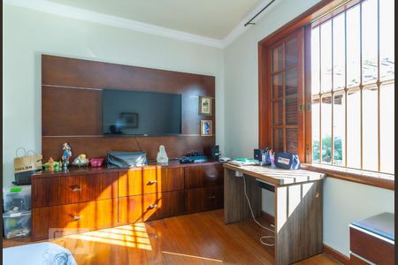 Apartamento à venda com 240m², 3 quartos e 2 vagasQuarto 3