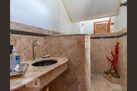 Apartamento à venda com 240m², 3 quartos e 2 vagasLavabo